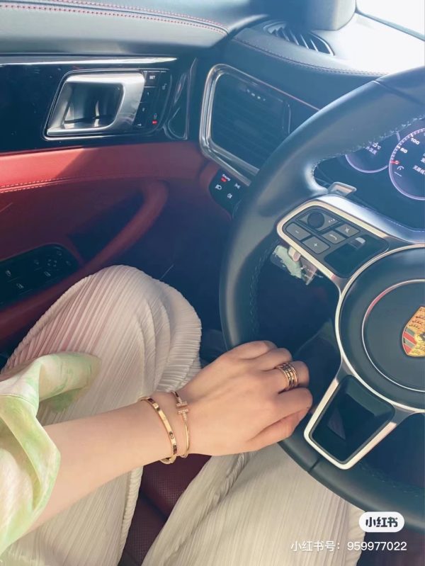 High Quality Cartier Bracelet Gold Classic Style