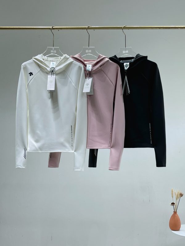 Premium Descente Coat Gold Knit Luxury