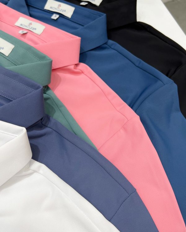High Quality Moncler Short-Sleeved Black Silk Casual Collection