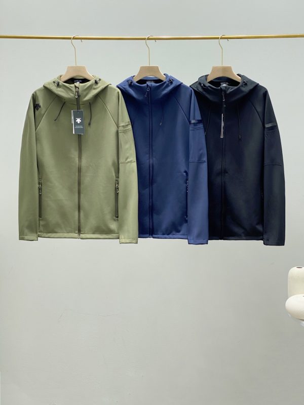 High Quality Descente Coats Gray Fleece Urban Style