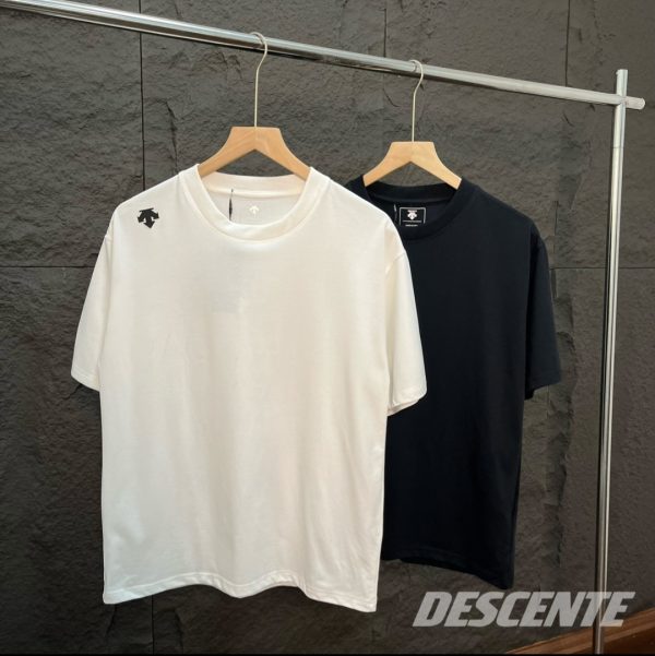High Quality Descente Short Sleeves Black Logo Luxury