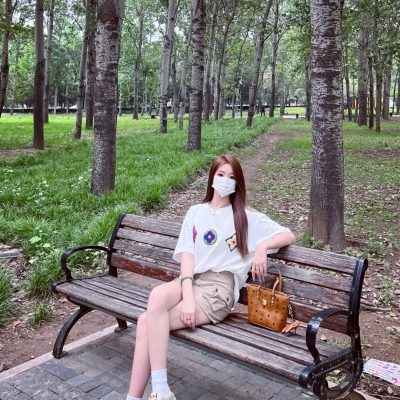 High Quality Louis Vuitton Short Sleeves White Breathable Style