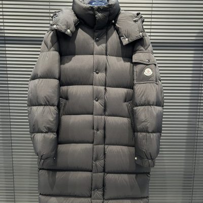 High Quality Moncler Jackets Black Classic Luxury