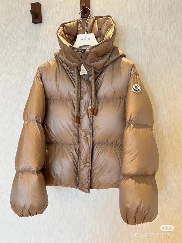 High Quality Moncler Cloak Black Nylon Classic Style