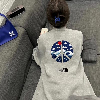 High Quality The North Face Sweatshirts Red Print Collection