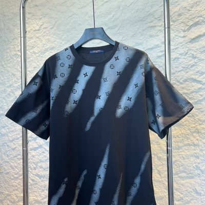 Premium Quality Louis Vuitton Short Sleeves Black Gradient Luxury