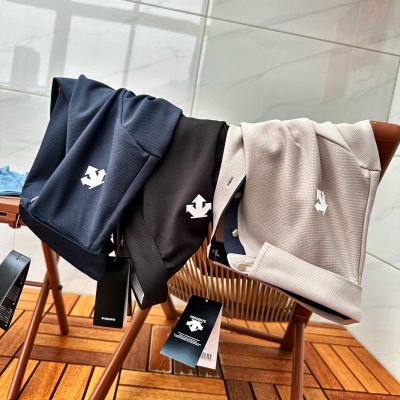 Luxury Descente Long Sleeves Black Breathable Style