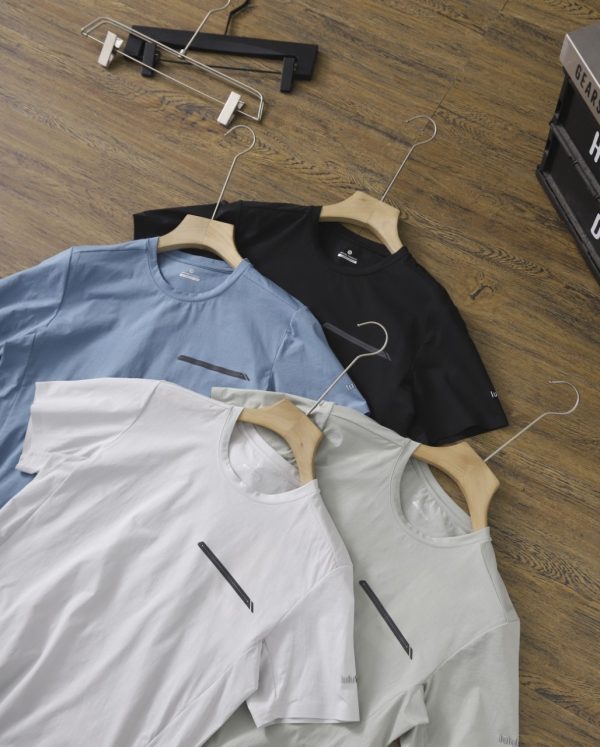 Luxury Lululemon Short Sleeves Black Breathable Collection