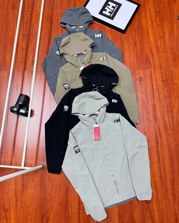 High Quality Helly Hansen Coat Black Logo Style
