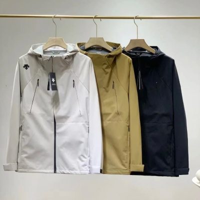 High Quality Descente Coats Black Classic Collection