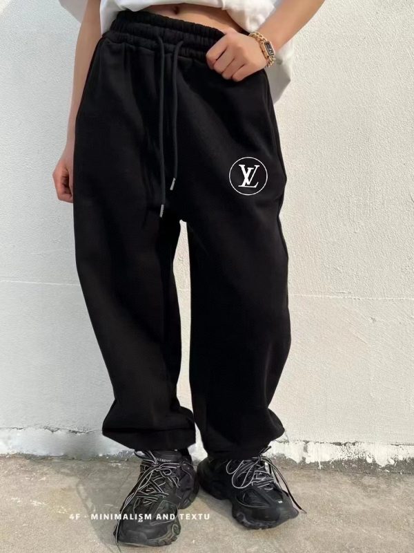 Best Selling Louis Vuitton Sweatpants Black Fleece Logo Style