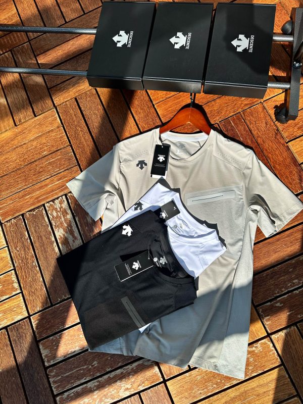 High Quality Descente Short Sleeves Black Silk Breathable Collection