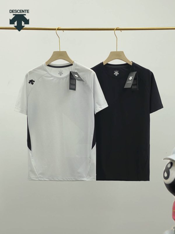 High Quality Descente Short Sleeves Black Casual Style