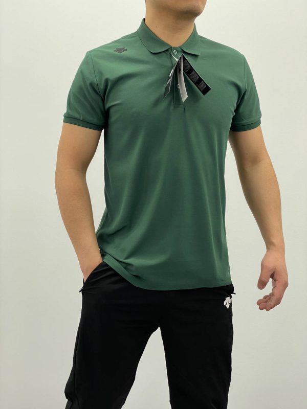 High Quality Descente Short-Sleeved T-Shirts Black Cotton Elegant Collection