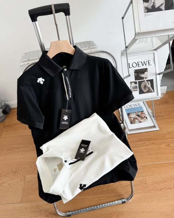 Premium Descente Short-Sleeved Black Casual Collection