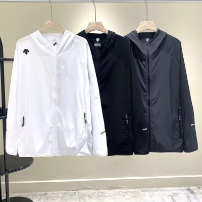 Premium Quality Descente Coat Gray Breathable Collection
