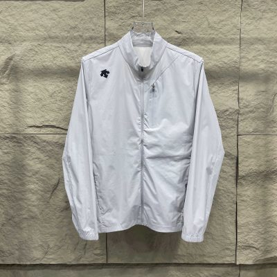 Luxury Descente Coats Black Breathable Collection