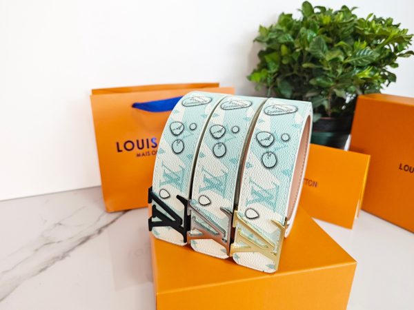 Luxury Louis Vuitton Belt Blue Classic Collection