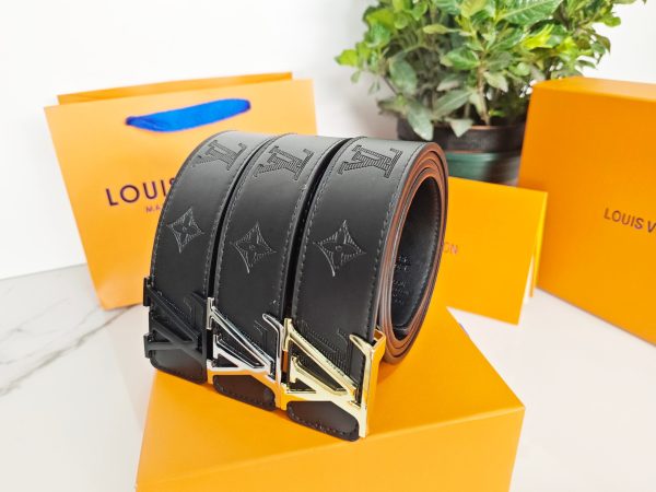 Premium Louis Vuitton Belt Gold Leather Classic Luxury