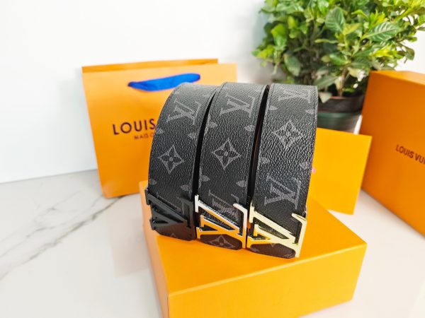 High Quality Louis Vuitton Belt Black Classic Collection