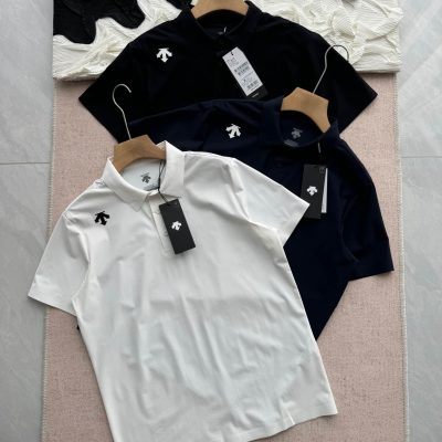 Premium Descente Short-Sleeved Black Urban Collection