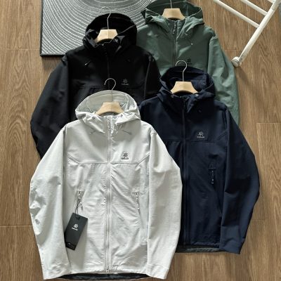 High Quality Love Coats Black Classic Luxury
