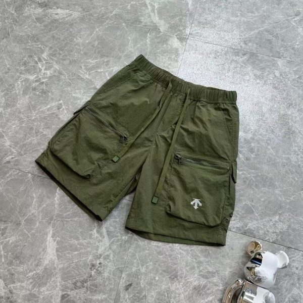 Premium Quality Descente Shorts Black Chic Style
