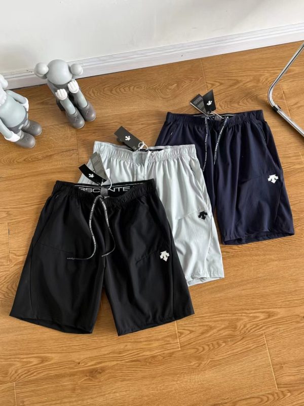 Premium Descente Shorts Black Knit Urban Style