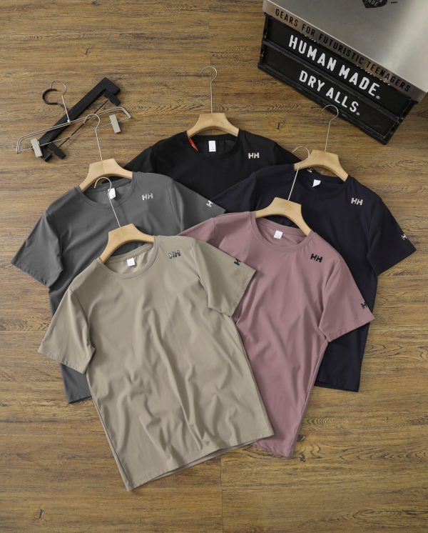 Premium Helly Hansen Short-Sleeved T-Shirt Black Polyester Casual Luxury