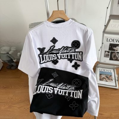High Quality Louis Vuitton Short-Sleeved T-Shirt Black Cotton Casual Style