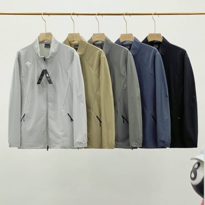 High Quality Descente Jackets Black Breathable Collection