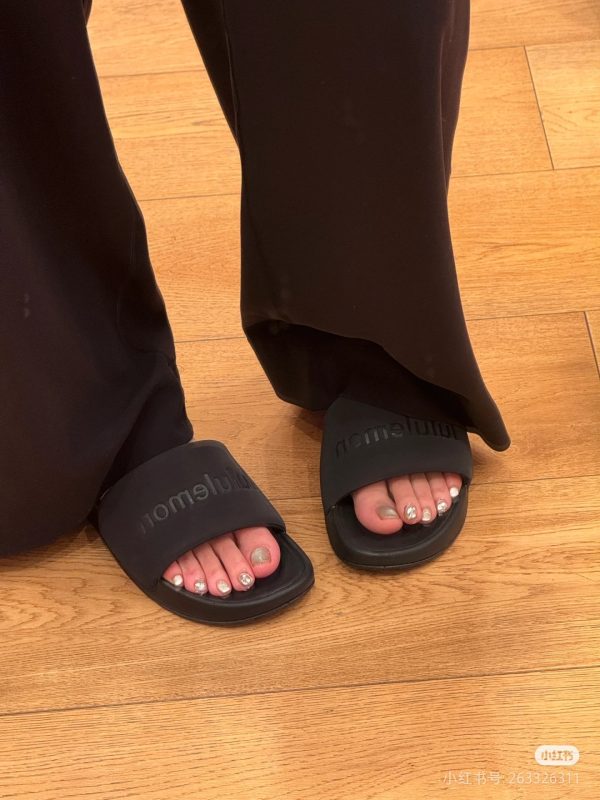 Premium Lululemon Slippers Style
