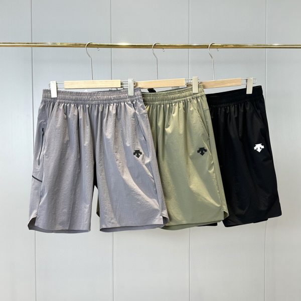 Premium Descente Shorts Black Casual Style