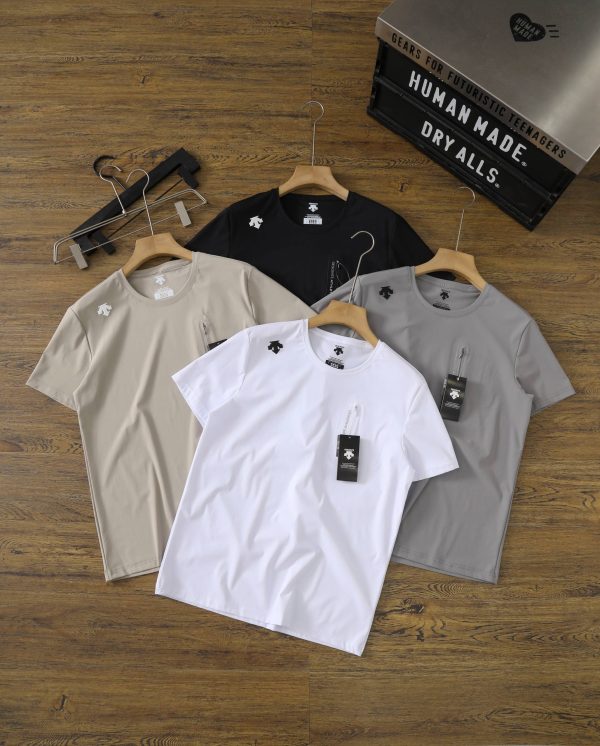 Premium Descente Short Sleeves Black Casual Collection