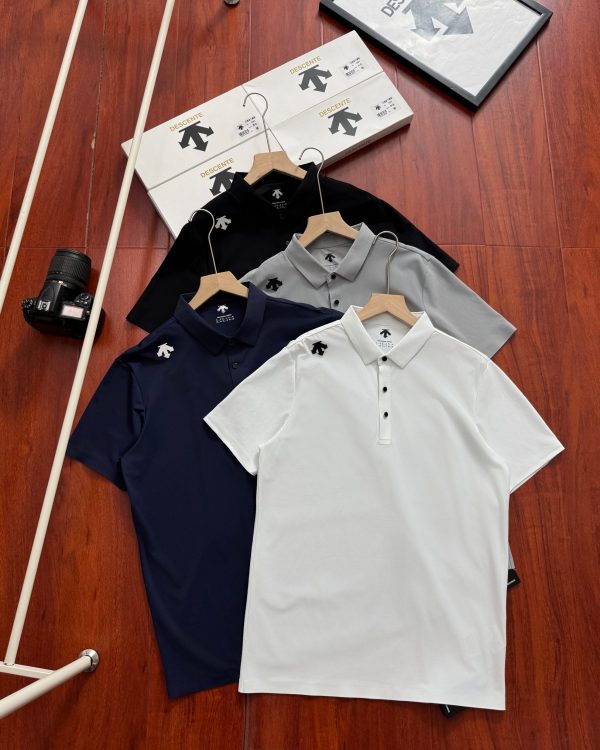 Premium Descente Short-Sleeved Black Cotton Casual Collection