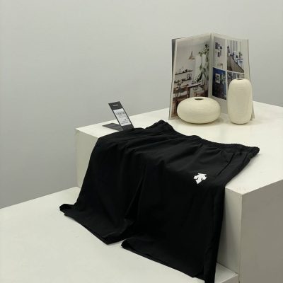 Luxury Descente Shorts Black Urban Collection