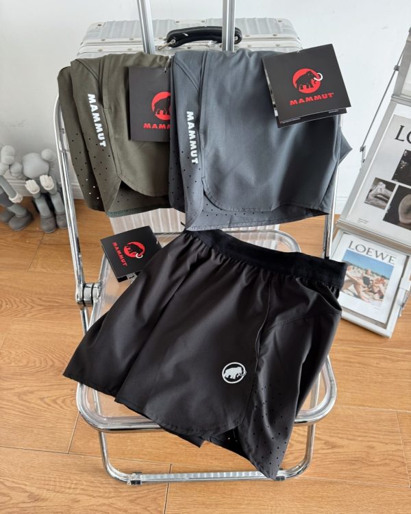 Premium Mammoth Shorts Black Breathable Collection