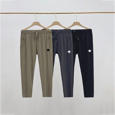 Premium Descente T-Shirts Black Casual Style