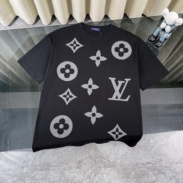 Best Selling Louis Vuitton Short-Sleeved Shirt White Cotton Classic Style