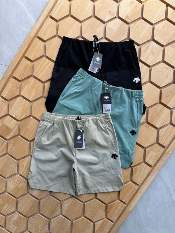 High Quality Descente Shorts Black Breathable Collection