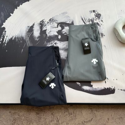 High Quality Descente Shorts Black Nylon Breathable Luxury