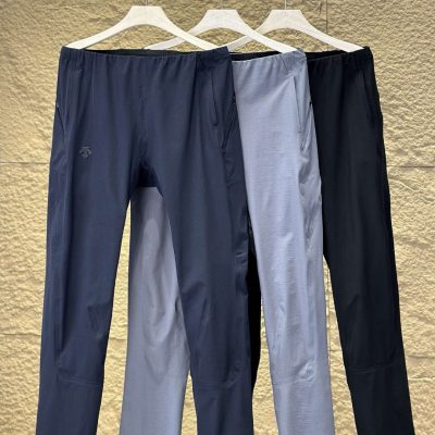 High Quality Descente Trousers Black Minimalist Collection