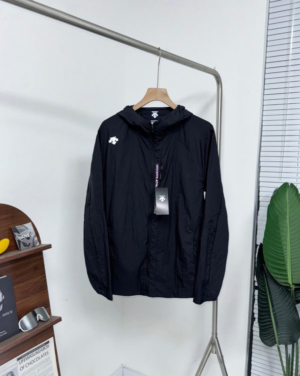 Luxury Descente Jackets Green Breathable Style
