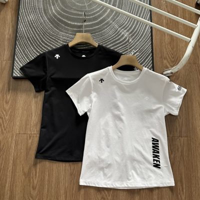 Best Selling Descente Short-Sleeved Shirt Black Knit Classic Collection
