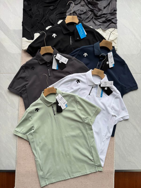 Premium Descente Short-Sleeved Black Breathable Style