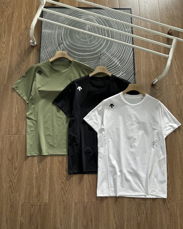 Luxury Descente Short Sleeves Black Cotton Logo Style