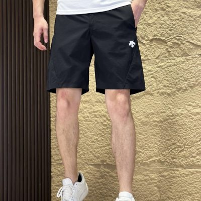 Premium Quality Descente T-Shirt Black Elegant Luxury