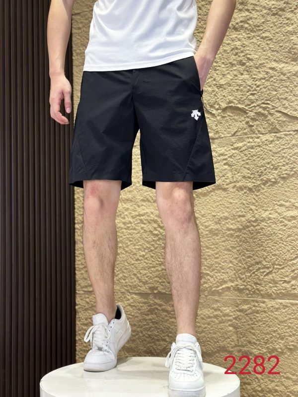 Premium Quality Descente T-Shirt Black Elegant Luxury