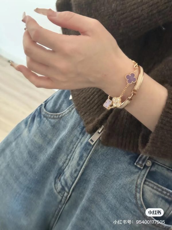 High Quality Van Cleef & Arpels Bracelet Violet Print Luxury