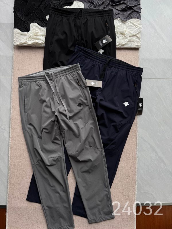 Best Selling Descente Trousers Black Casual Style